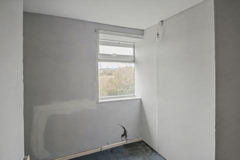undefined, 22 Brooklands, Brinkworth, Chippenham, Wiltshire, SN15 5BA
