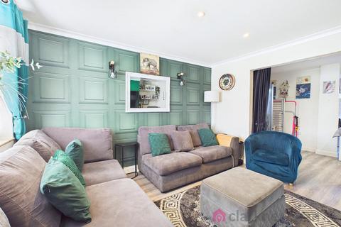 undefined, Wharley Hook, Harlow CM18