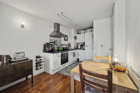 1 bedroom flat for sale, Cedar Court, Longfield Centre, Prestwich, M25 1GZ