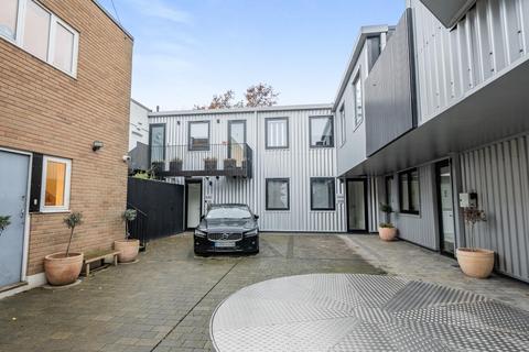Ravenscroft Road, Beckenham, Kent, BR3