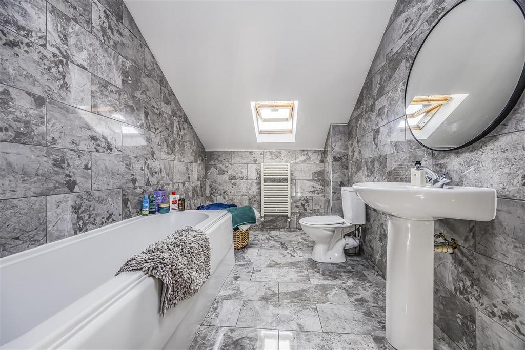Flat 2, Charlotte Terrace, Warren Avenue, Southsea