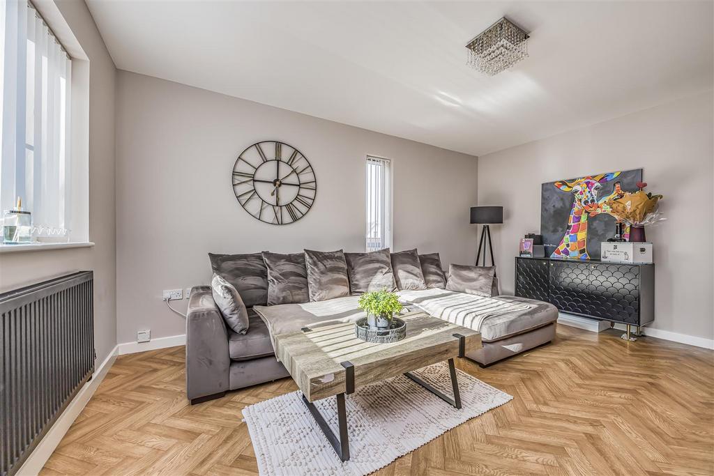Flat 2, Charlotte Terrace, Warren Avenue, Southsea