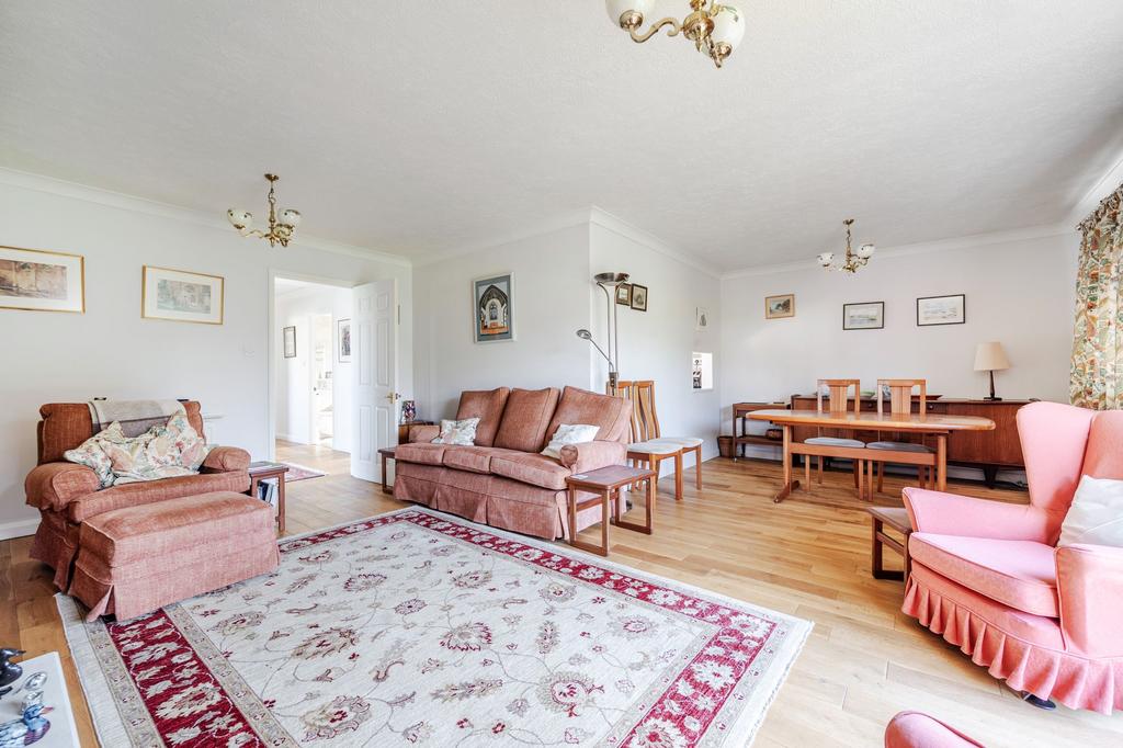 Sitting / Dining Room