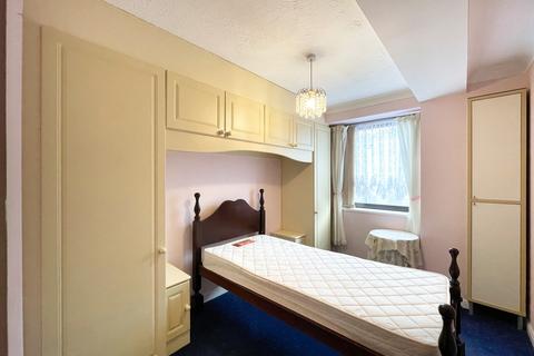1 bedroom flat for sale, Gordon Place, Southend-on-sea SS1