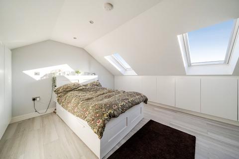 1 bedroom flat to rent, High Street, London, W3