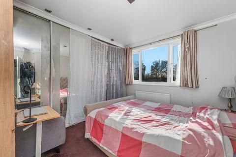 undefined, North Parkway, Leeds LS14