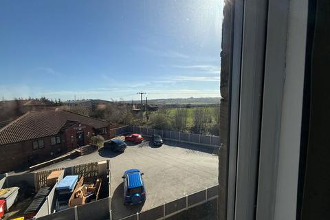 2 bedroom apartment to rent, Spark Lane, Mapplewell