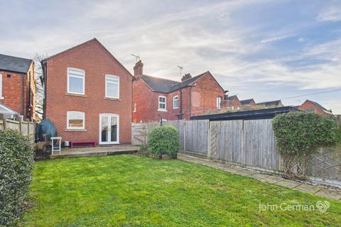 undefined, New Road, Uttoxeter