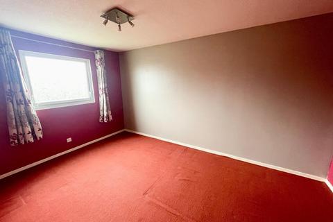 3 bedroom terraced house for sale, Haselrig Square, Camp Hill, Northampton NN4