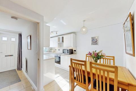 4 bedroom semi-detached house for sale, Siskin Drive, Cheltenham
