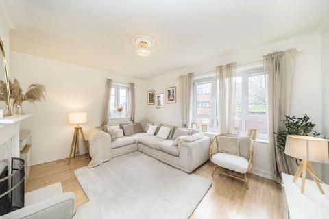 2 bedroom flat for sale, Elliscombe Road, Charlton, London, SE7