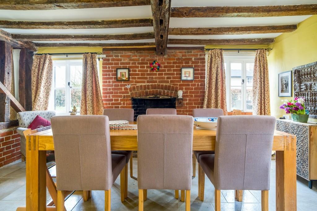 1440px Amberley - 21