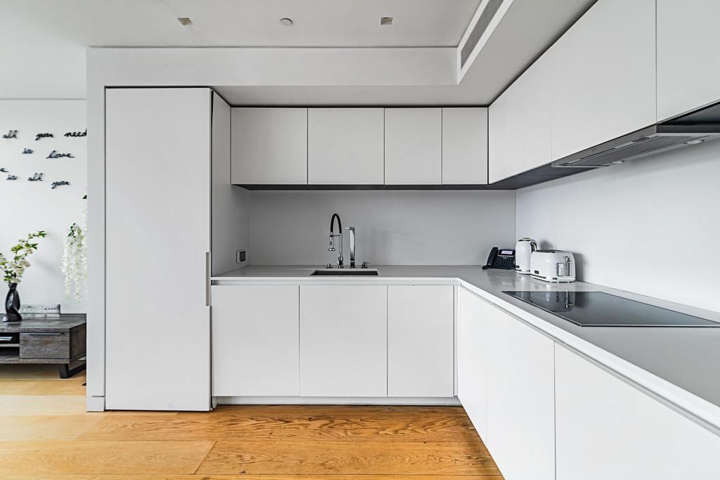 72 Centre Point 04