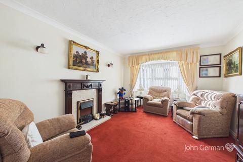 undefined, Manor Rise, Boley Park, Lichfield