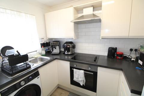 2 bedroom apartment for sale, Claremont Heights, Colchester