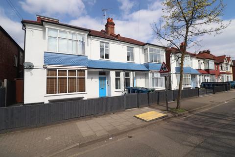 1 bedroom flat to rent, Central Harrow