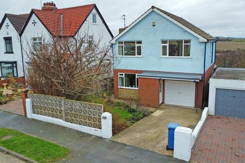4 bedroom detached house for sale, Scholes Park Road, Scarborough YO12