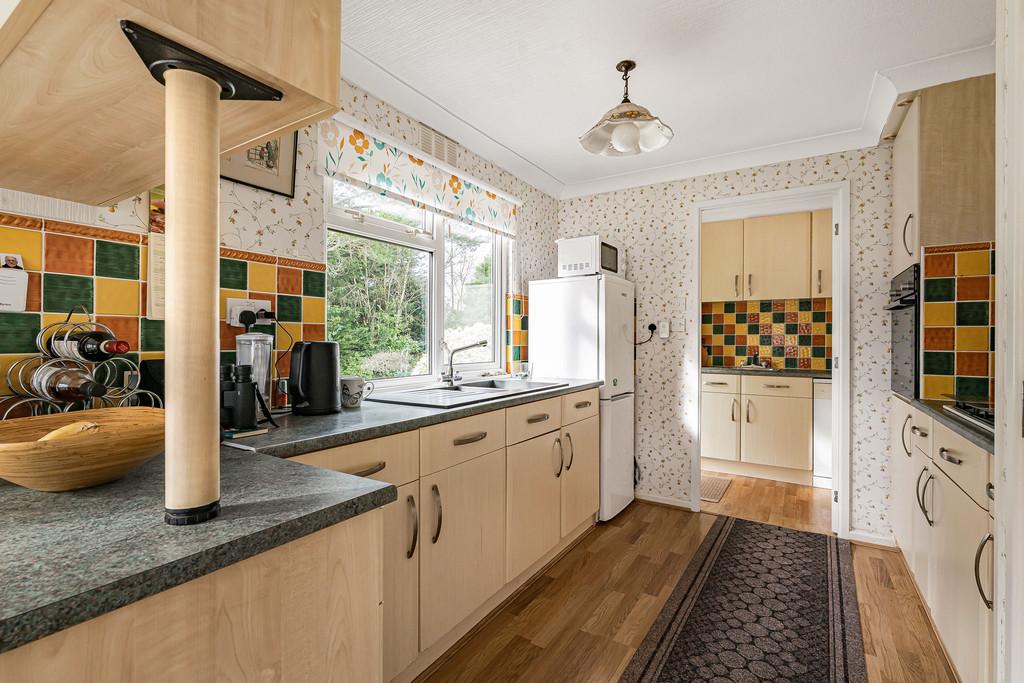 Kitchen (2)