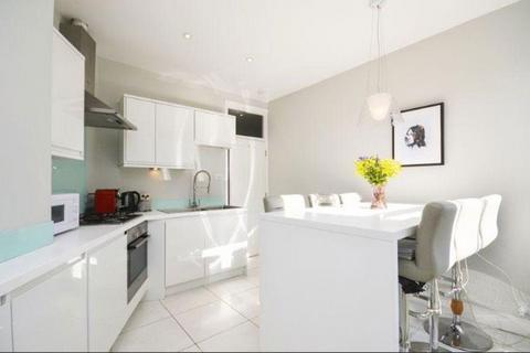 2 bedroom flat to rent, Lynn Road, Clapham SW12