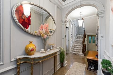 undefined, Great Ormond Street, Bloomsbury, London, WC1N