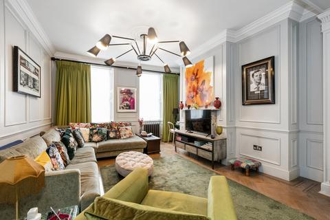 undefined, Great Ormond Street, Bloomsbury, London, WC1N