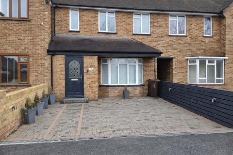 3 bedroom terraced house to rent, The Larches, Uxbridge UB10