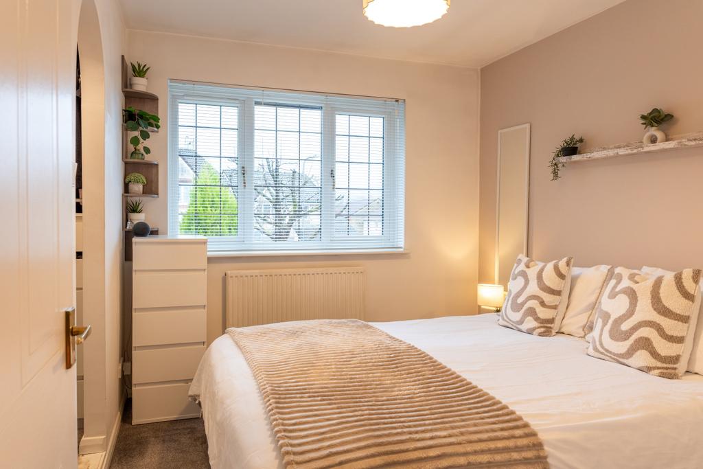 Marigold Close-20