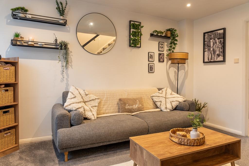 Marigold Close-7