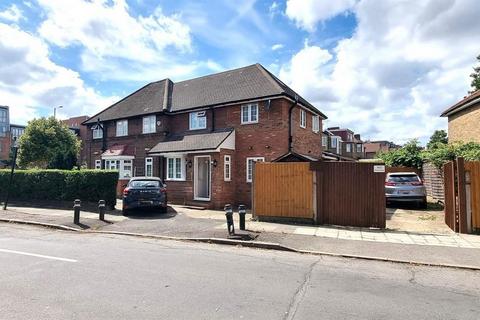 5 bedroom semi-detached house for sale, Western Avenue, Acton, London, W3 7