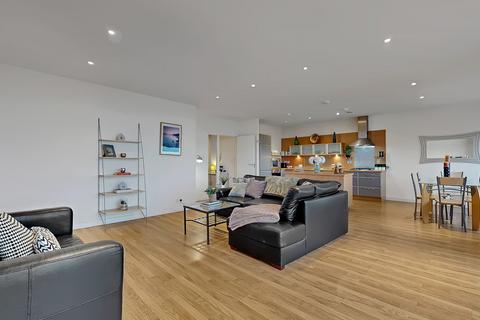 2 bedroom flat for sale, Lancefield Quay, Glasgow G3