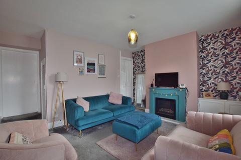 2 bedroom terraced house for sale, Quakers Lane, Richmond