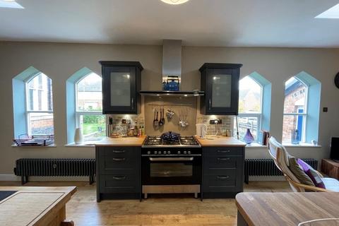undefined, Woodview Drive, Birmingham B15