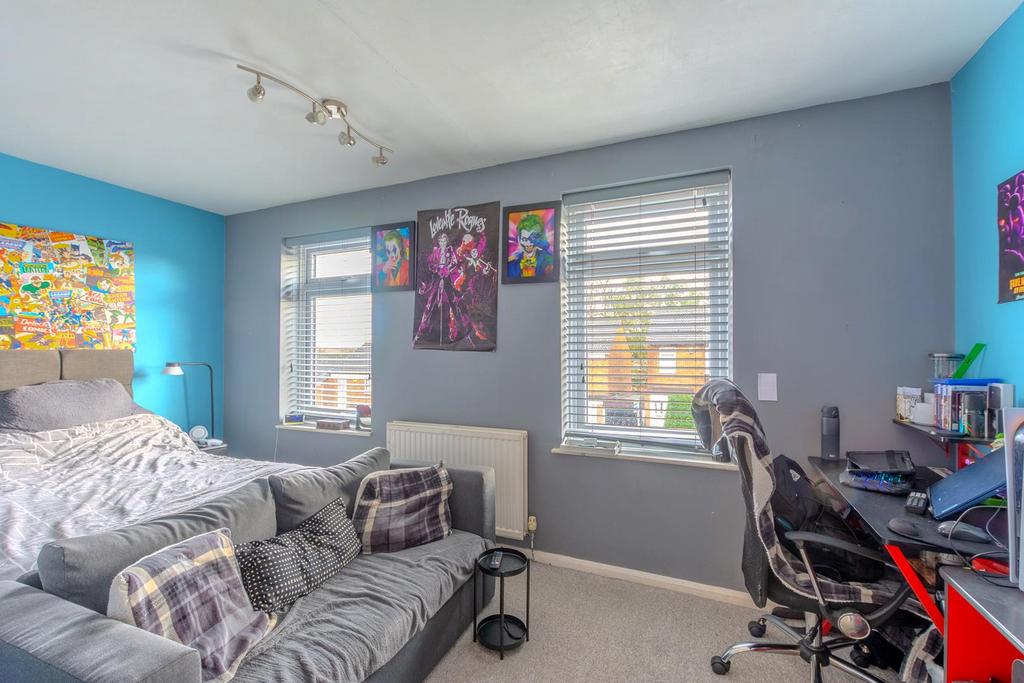 Bedroom 2 1.jpg
