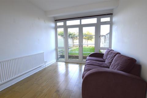 3 bedroom terraced house to rent, Waltham Drive, Edgware HA8