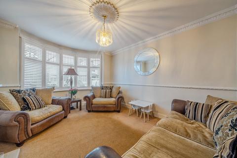 3 bedroom end of terrace house for sale, Langdale Avenue, Mitcham CR4