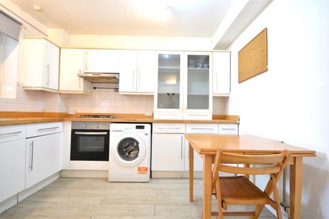 1 bedroom apartment to rent, Victoria Drive, London SW19