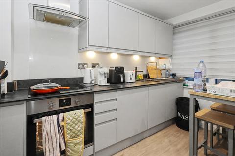 1 bedroom flat for sale, Goldsworth Road, Surrey GU21