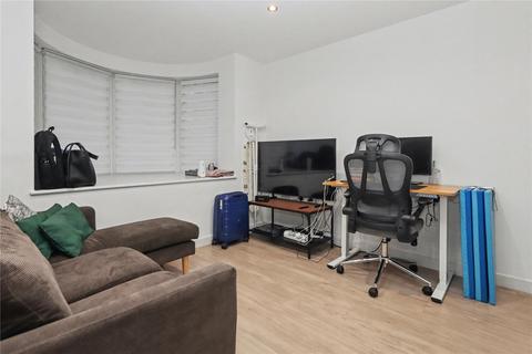 1 bedroom flat for sale, Goldsworth Road, Surrey GU21