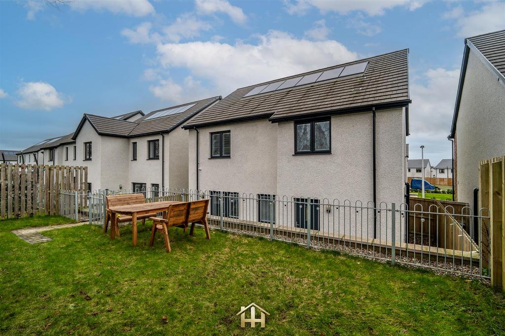 2 newhall way blarigowrie ph10 6 fl 250226 edit (24