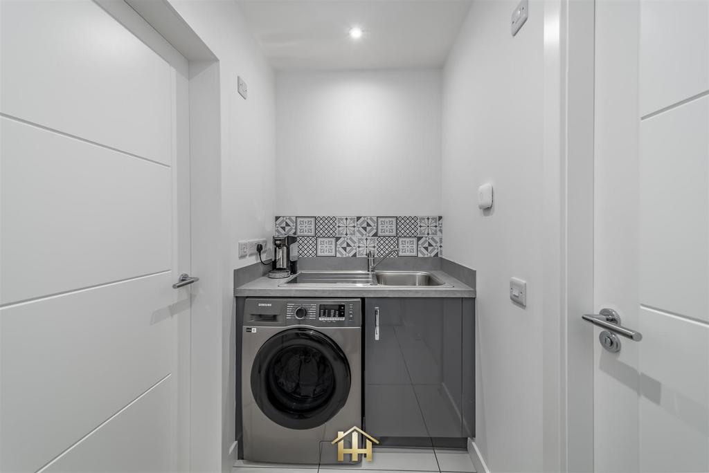 2 newhall way blarigowrie ph10 6 fl 250226 edit (8