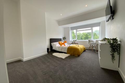 undefined, West Wycombe Road, High Wycombe, HP12
