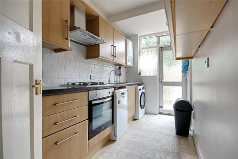 3 bedroom terraced house to rent, Oaklands Avenue, London, N9