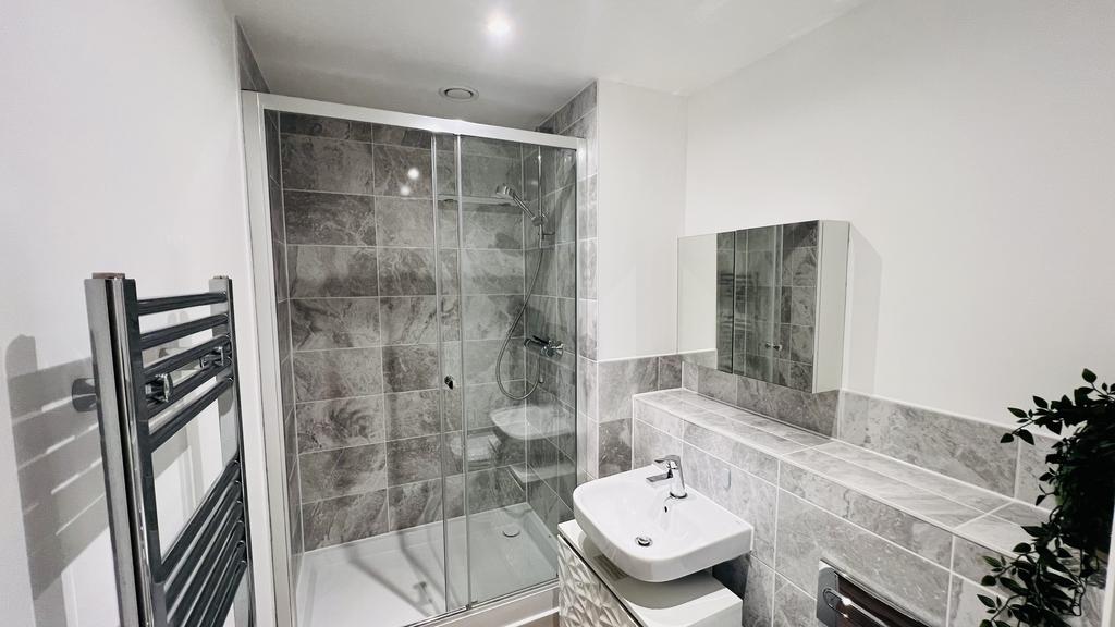 En-suite Bathroom