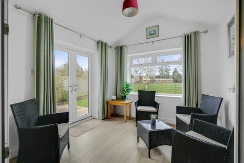 undefined, Home Close, Staverton NN11