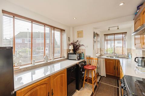 3 bedroom semi-detached house for sale, Greymist Avenue, Warrington, WA1