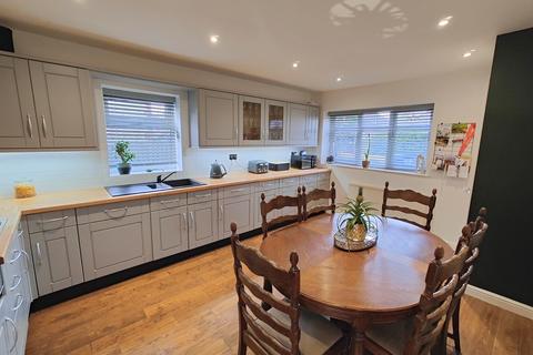 4 bedroom detached house for sale, Shelf Moor, Halifax HX3
