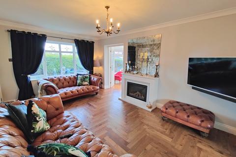 4 bedroom detached house for sale, Shelf Moor, Halifax HX3