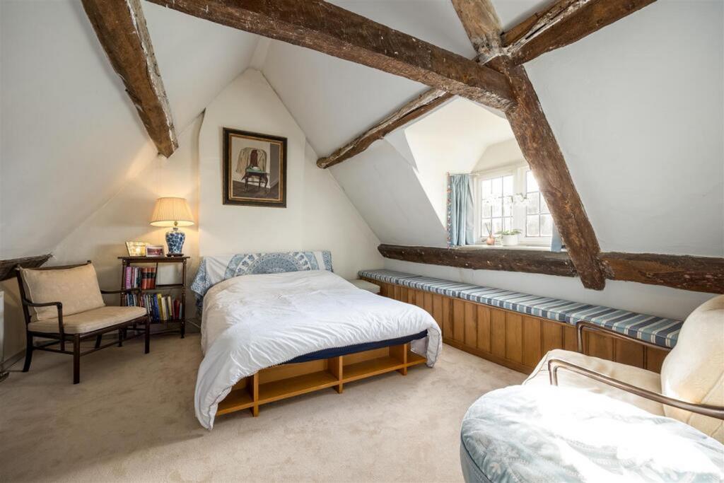 Bedroom with ensuite