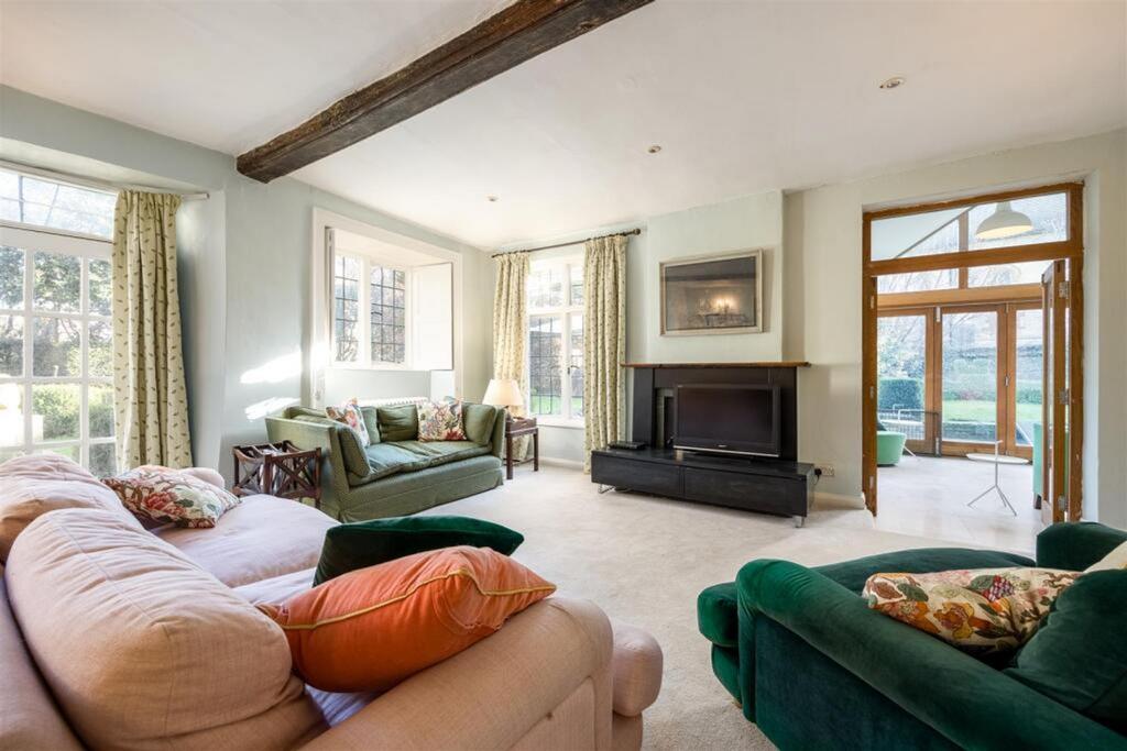 Drawing room