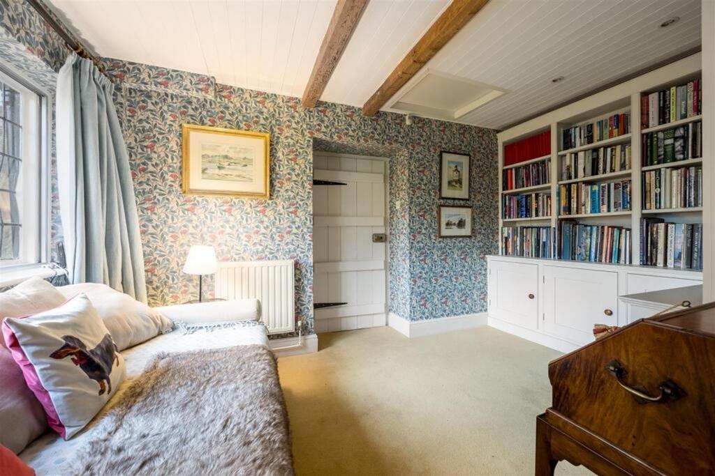 Snug/annex sitting room